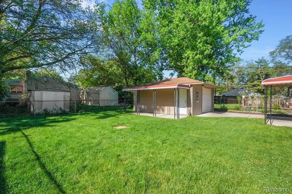 26061 Cameo Court Madison Heights City MI 48071