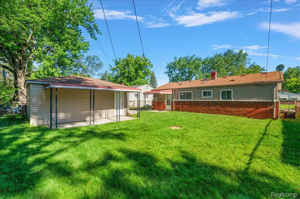 26061 Cameo Court Madison Heights City MI 48071