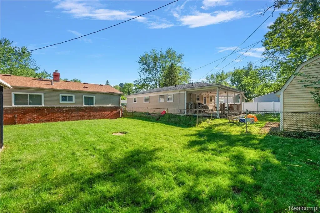 26061 Cameo Court Madison Heights City MI 48071