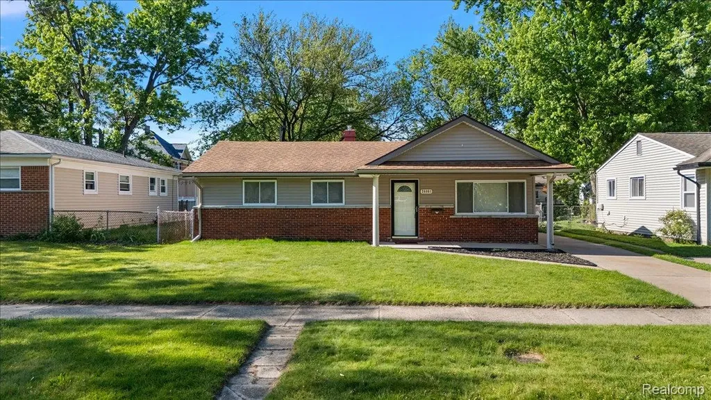 26061 Cameo Court Madison Heights City MI 48071