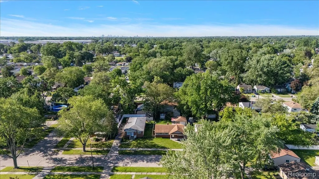 26061 Cameo Court Madison Heights City MI 48071