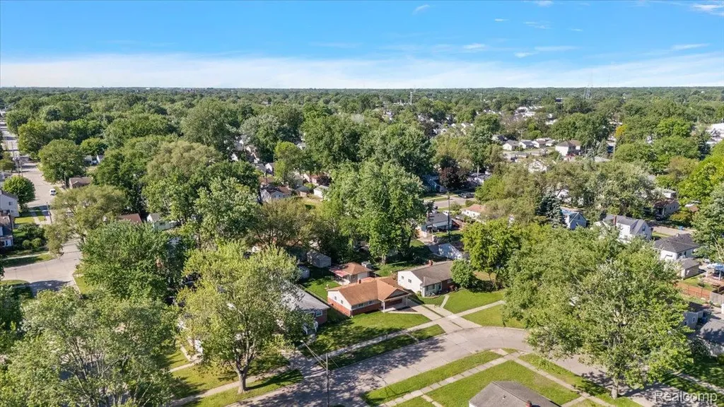 26061 Cameo Court Madison Heights City MI 48071