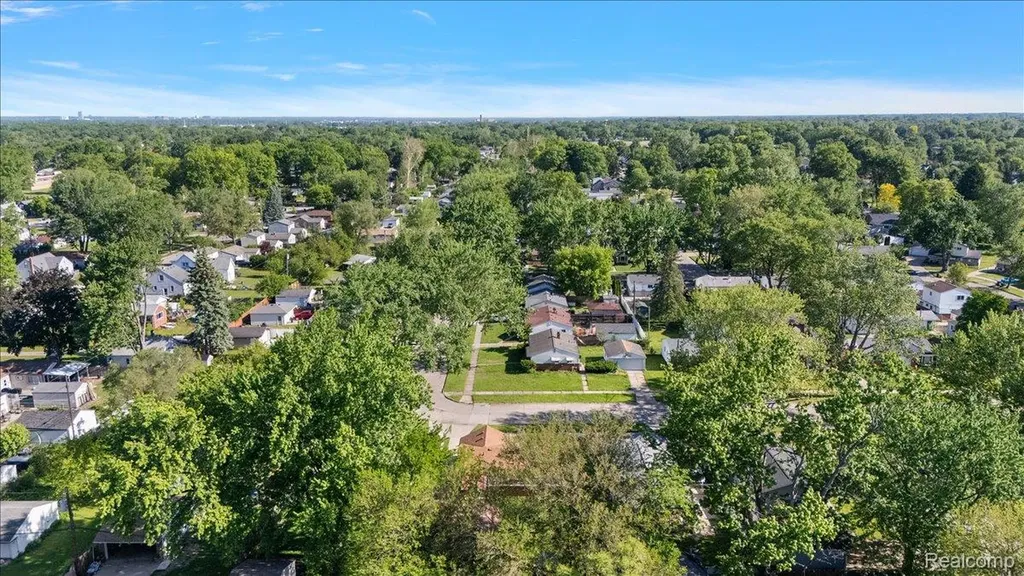 26061 Cameo Court Madison Heights City MI 48071