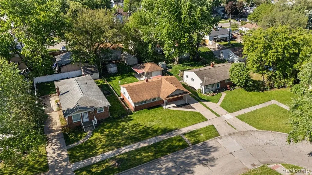 26061 Cameo Court Madison Heights City MI 48071