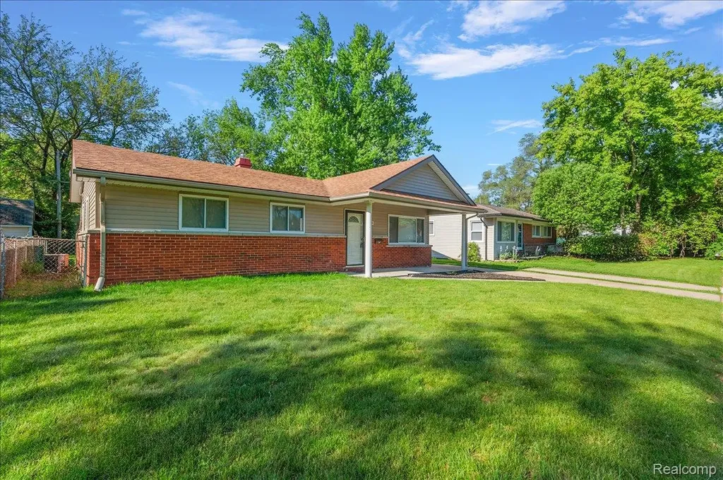 26061 Cameo Court Madison Heights City MI 48071