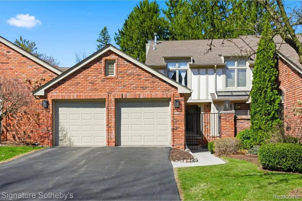 24122 Bingham Pointe Drive Bingham Farms Village MI 48025