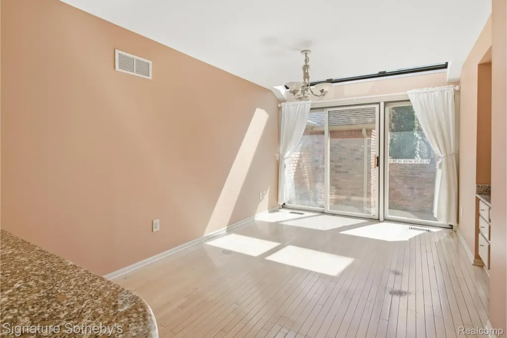 24122 Bingham Pointe Drive Bingham Farms Village MI 48025
