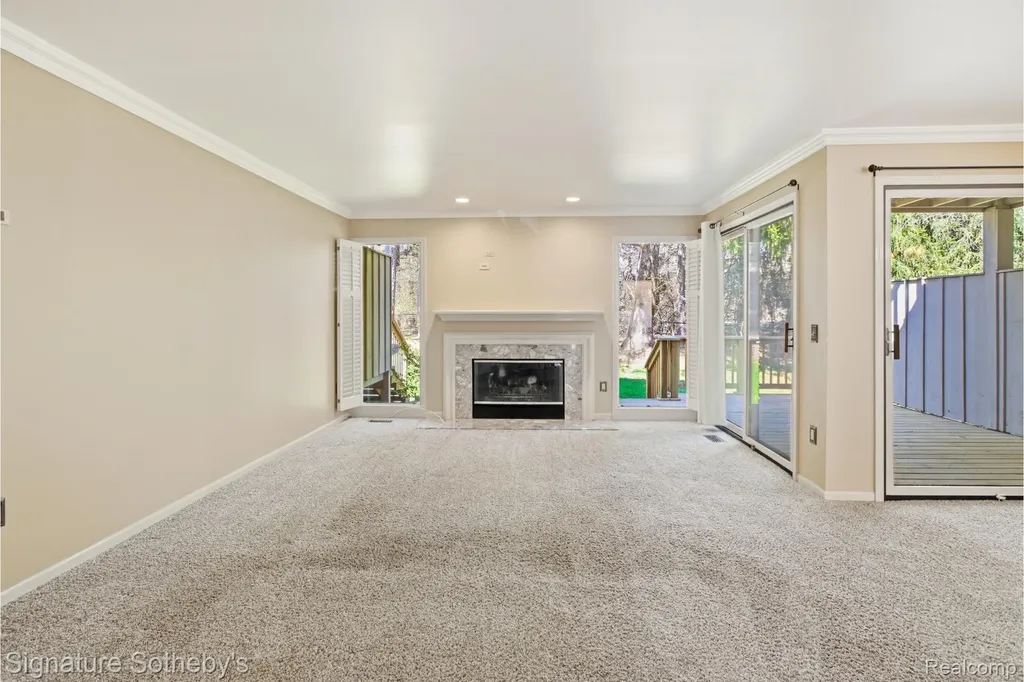 24122 Bingham Pointe Drive Bingham Farms Village MI 48025