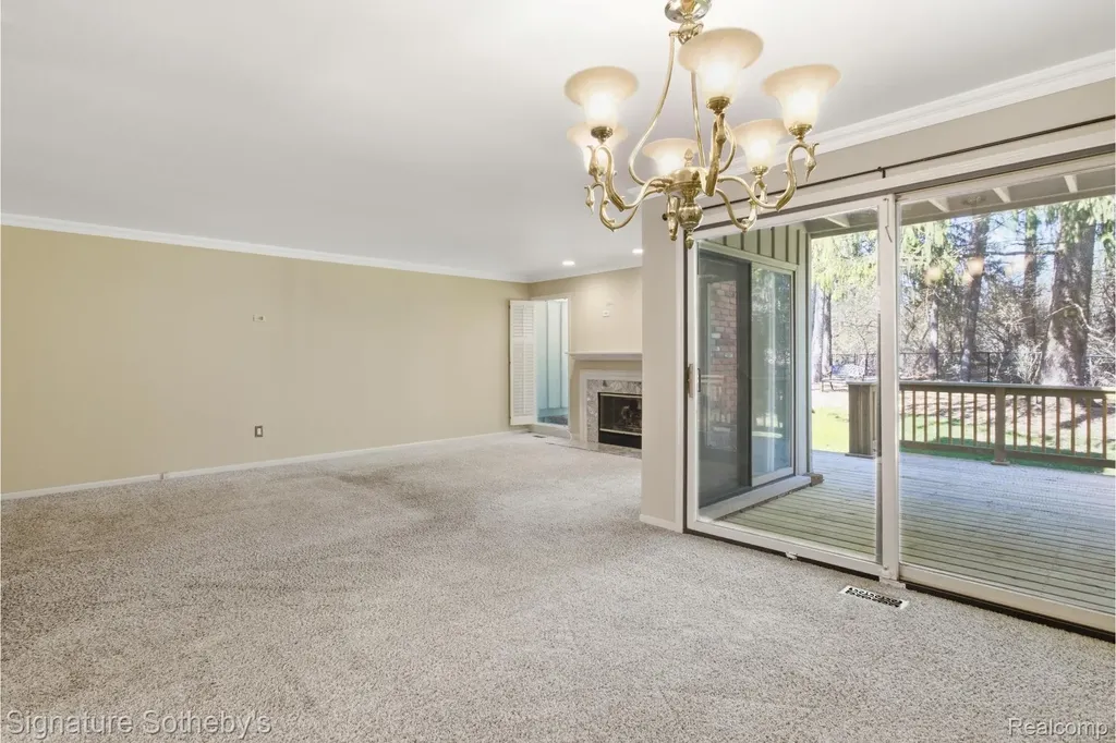 24122 Bingham Pointe Drive Bingham Farms Village MI 48025
