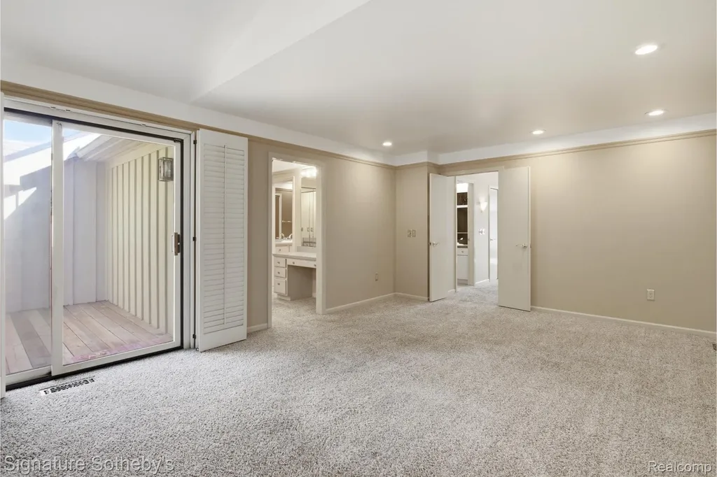24122 Bingham Pointe Drive Bingham Farms Village MI 48025