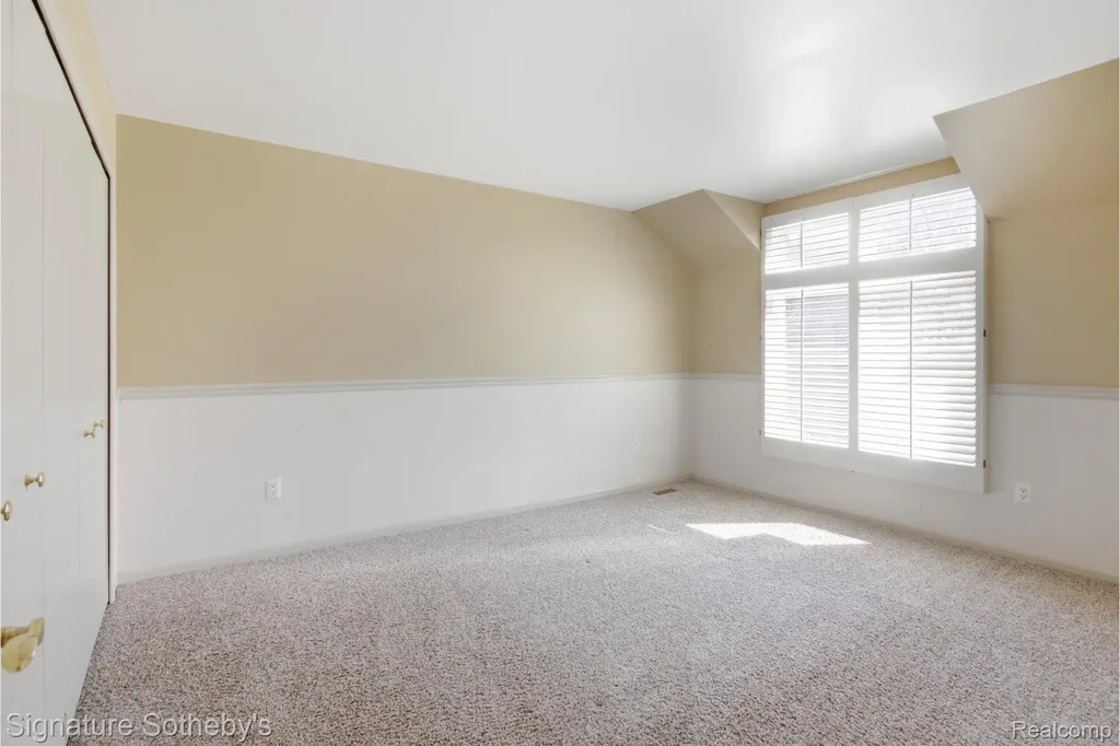 24122 Bingham Pointe Drive Bingham Farms Village MI 48025