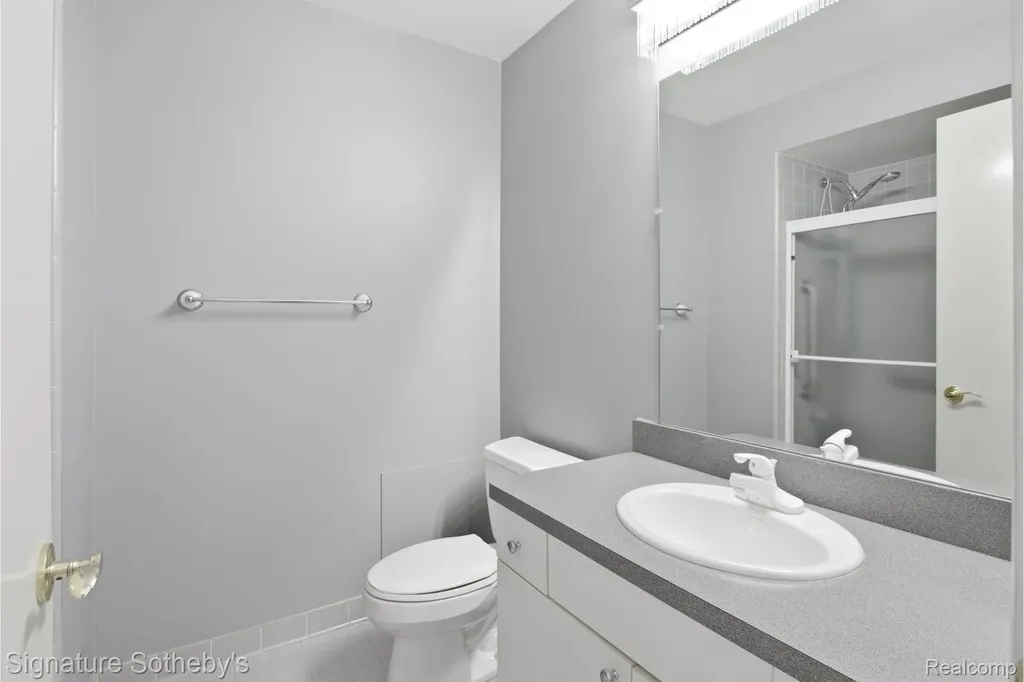 24122 Bingham Pointe Drive Bingham Farms Village MI 48025