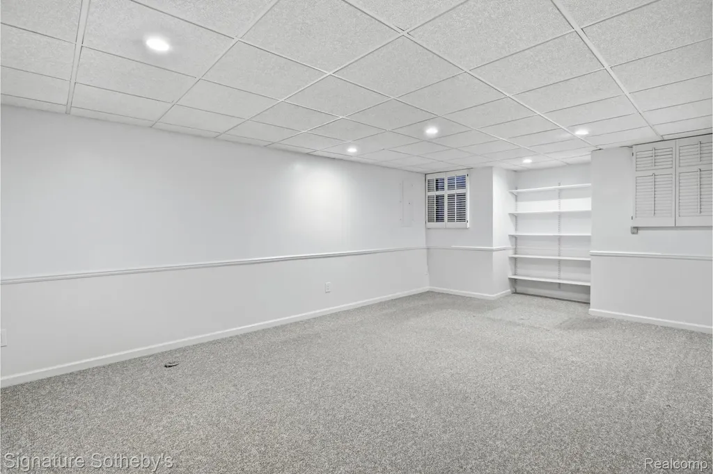 24122 Bingham Pointe Drive Bingham Farms Village MI 48025