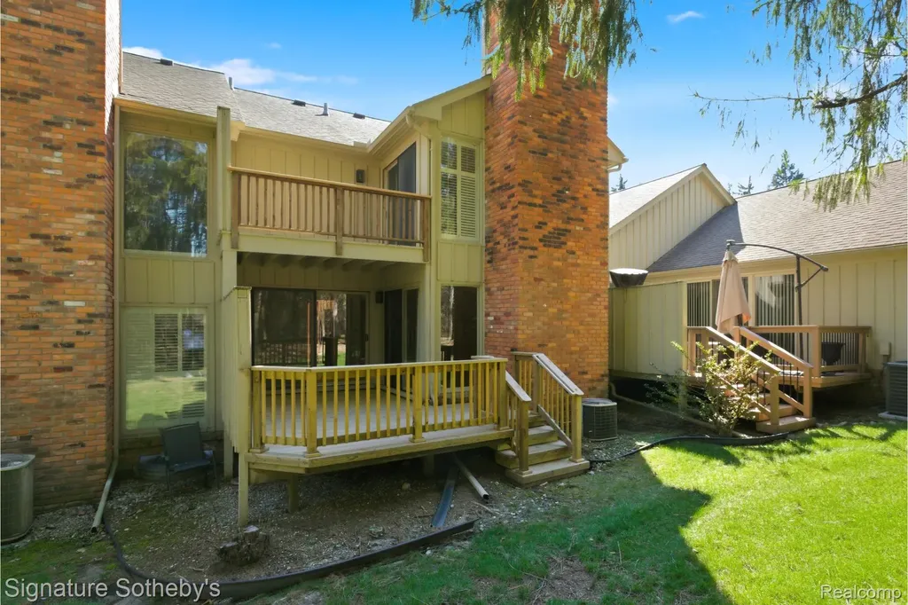 24122 Bingham Pointe Drive Bingham Farms Village MI 48025