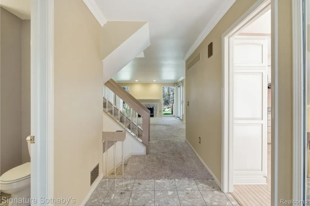 24122 Bingham Pointe Drive Bingham Farms Village MI 48025