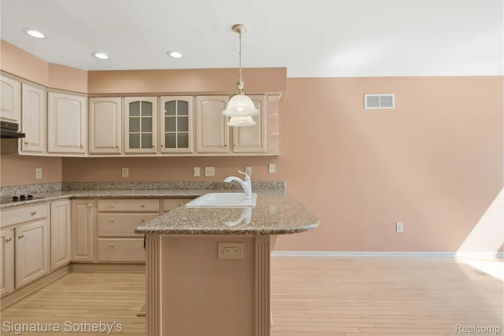 24122 Bingham Pointe Drive Bingham Farms Village MI 48025