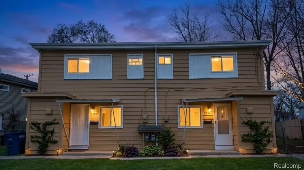 33507 Berville Court Westland City MI 48186
