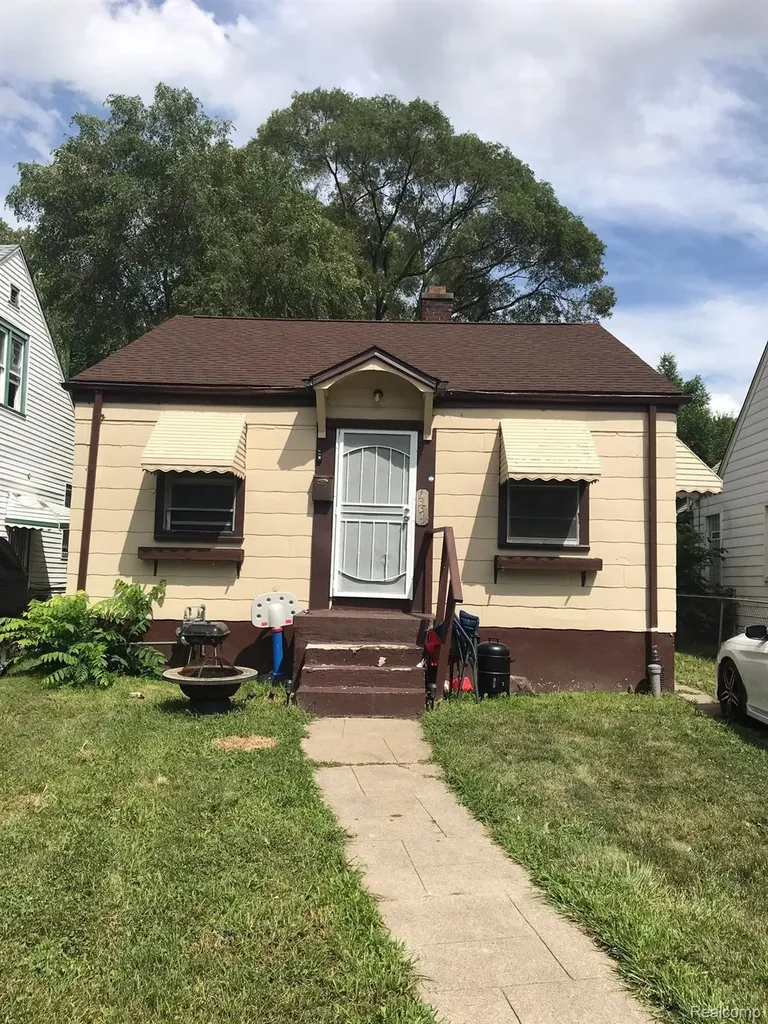 13510 Stahelin Avenue Detroit City MI 48223