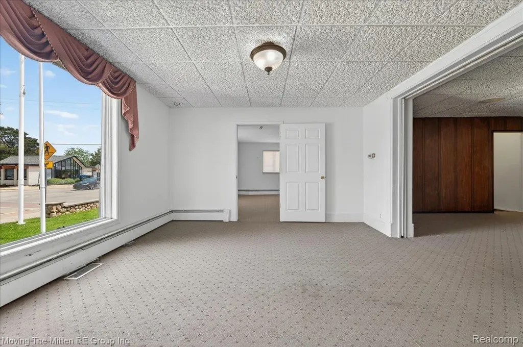 209 Main Street Belleville City MI 48111