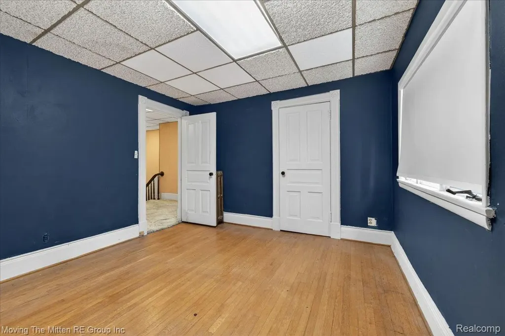 209 Main Street Belleville City MI 48111