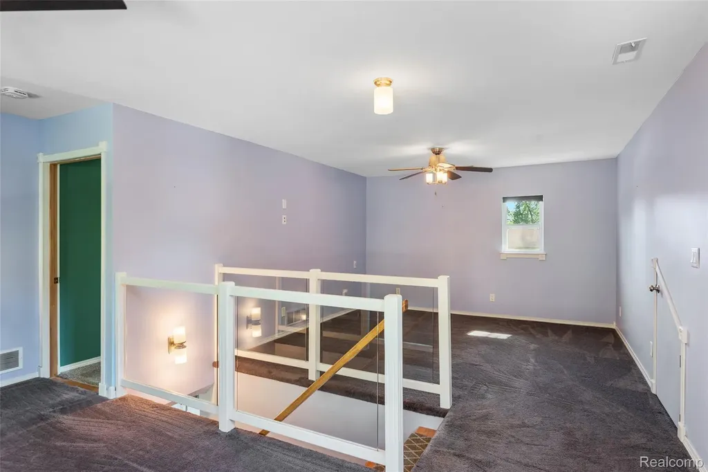 13993 Garfield Redford Charter Township MI 48239