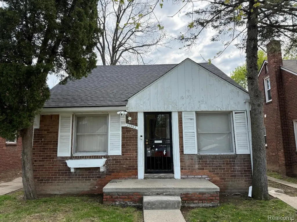 13592 Rosemont Avenue Detroit City MI 48223