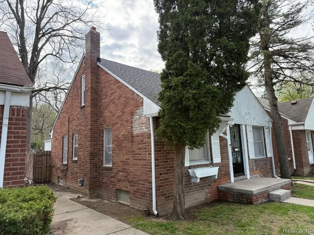 13592 Rosemont Avenue Detroit City MI 48223