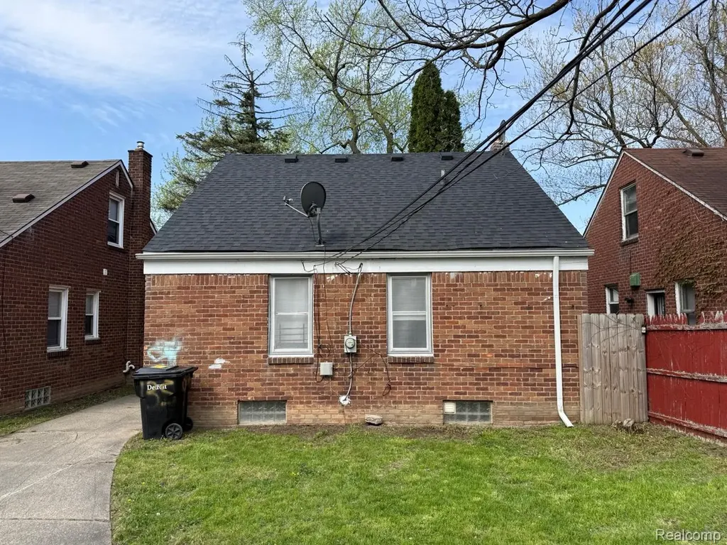 13592 Rosemont Avenue Detroit City MI 48223