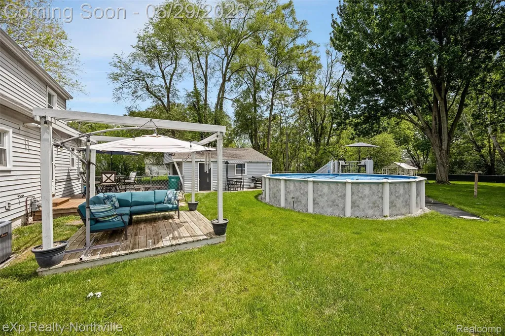 46049 Chatsworth Drive Van Buren Charter Township MI 48111