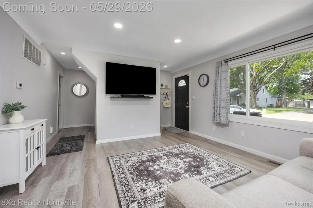 46049 Chatsworth Drive Van Buren Charter Township MI 48111