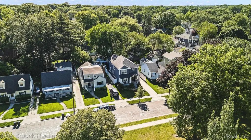 402 N Alexander Avenue Royal Oak City MI 48067