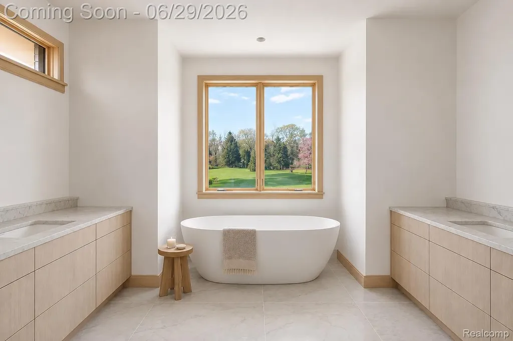 1465 Sodon Lake Drive Bloomfield Hills City MI 48302