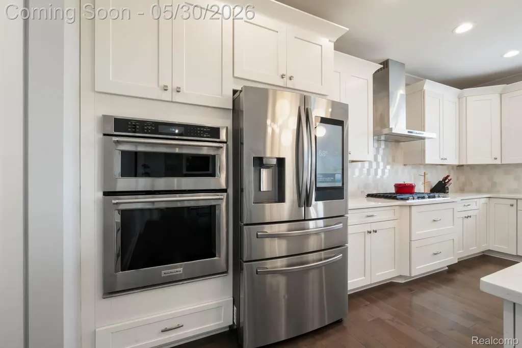 51265 Chamberlin Court Novi City MI 48167