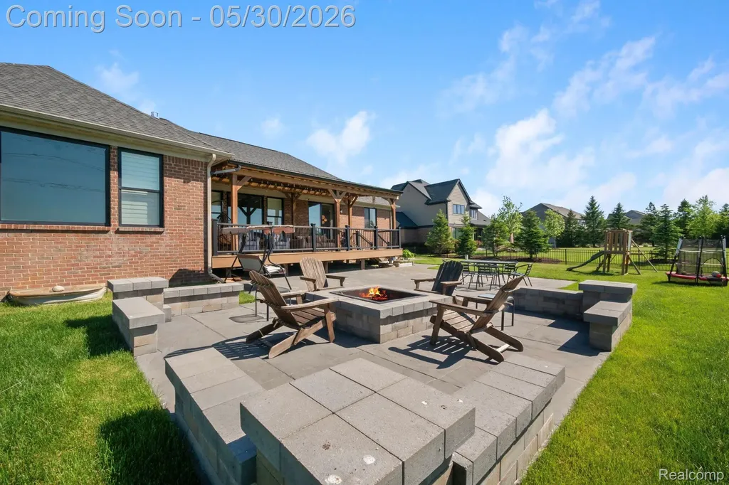 51265 Chamberlin Court Novi City MI 48167