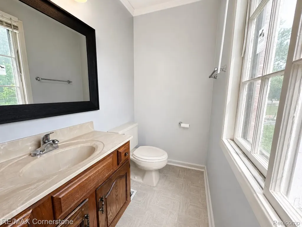 21 Edison Avenue Ypsilanti Charter Township MI 48197