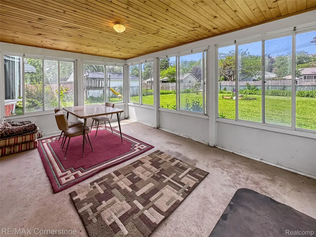 21 Edison Avenue Ypsilanti Charter Township MI 48197