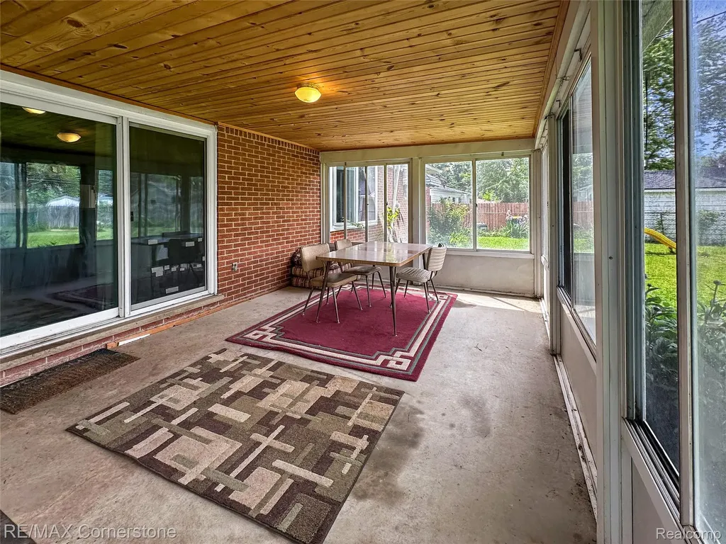 21 Edison Avenue Ypsilanti Charter Township MI 48197
