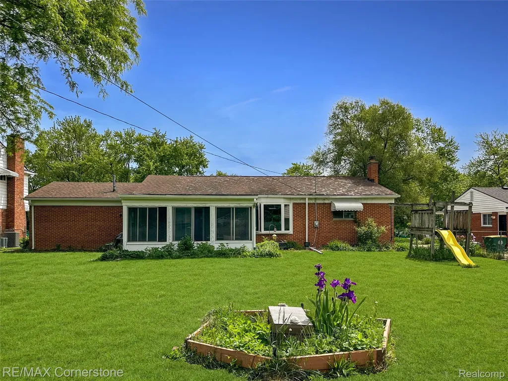21 Edison Avenue Ypsilanti Charter Township MI 48197