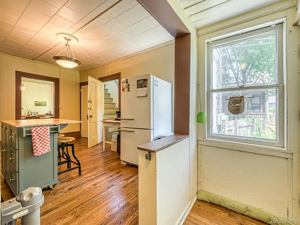 306 E Cross Street Ypsilanti City MI 48198