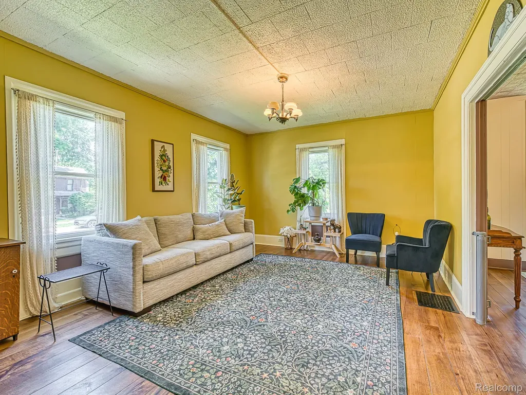306 E Cross Street Ypsilanti City MI 48198