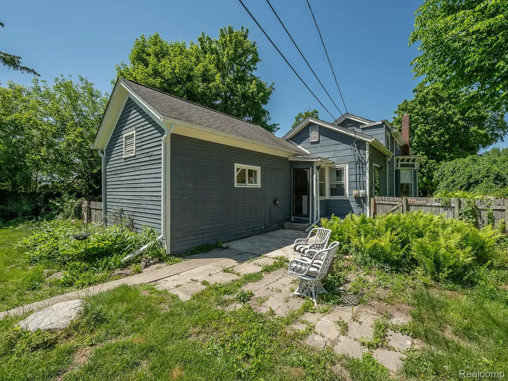 306 E Cross Street Ypsilanti City MI 48198