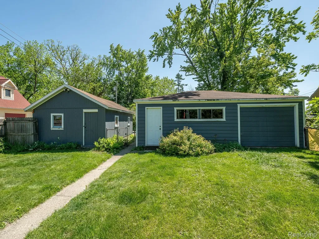 306 E Cross Street Ypsilanti City MI 48198