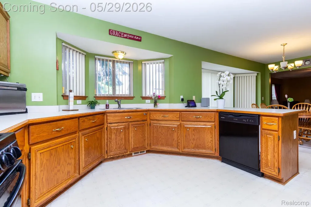 24227 Brentwood Drive Brownstown Charter Township MI 48183