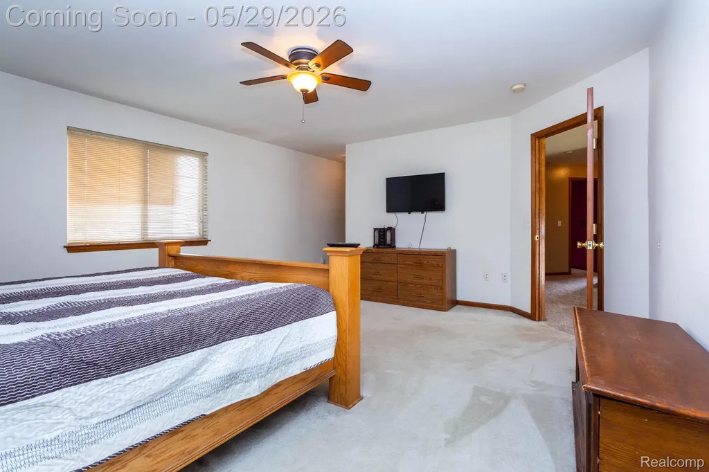 24227 Brentwood Drive Brownstown Charter Township MI 48183