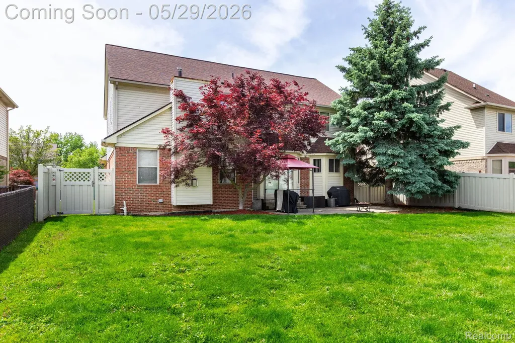24227 Brentwood Drive Brownstown Charter Township MI 48183
