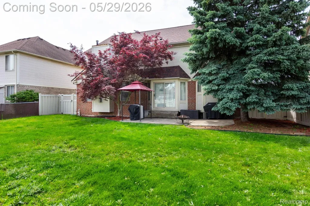 24227 Brentwood Drive Brownstown Charter Township MI 48183