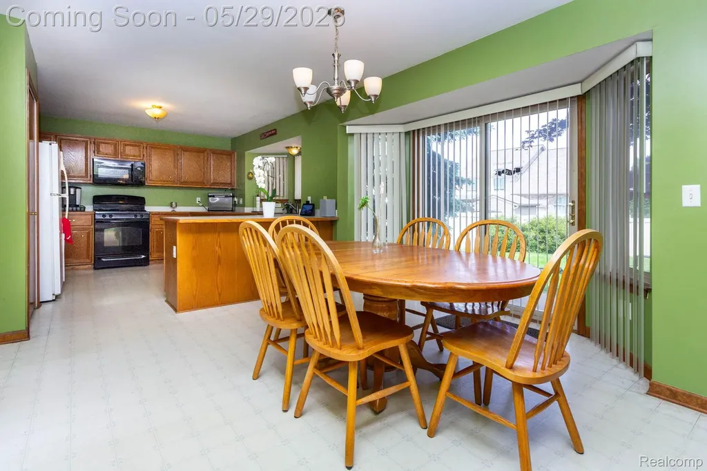 24227 Brentwood Drive Brownstown Charter Township MI 48183