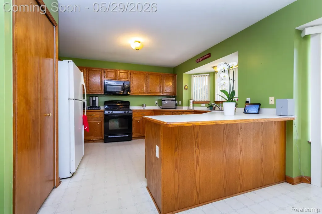 24227 Brentwood Drive Brownstown Charter Township MI 48183