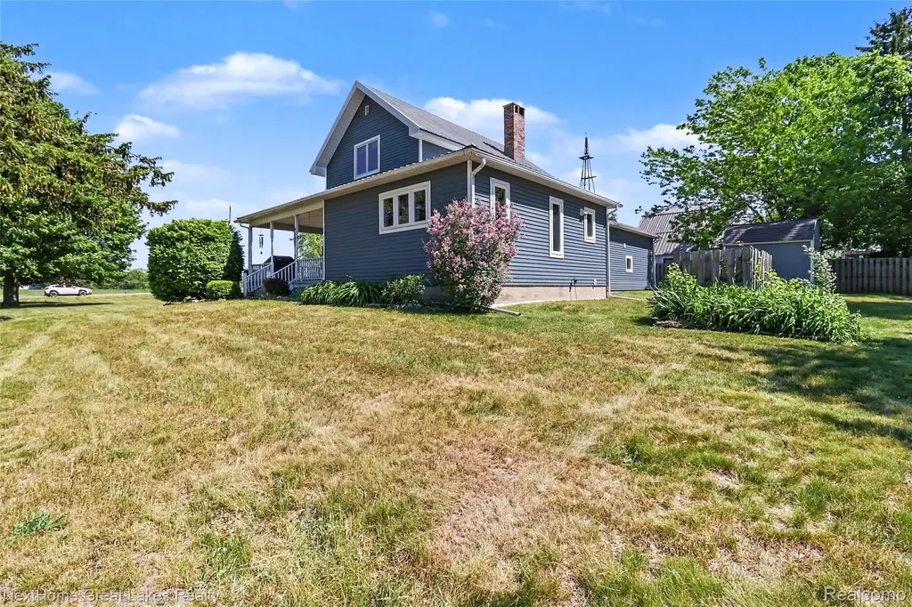 3631 W Chauvez Road Riverton Township MI 49431
