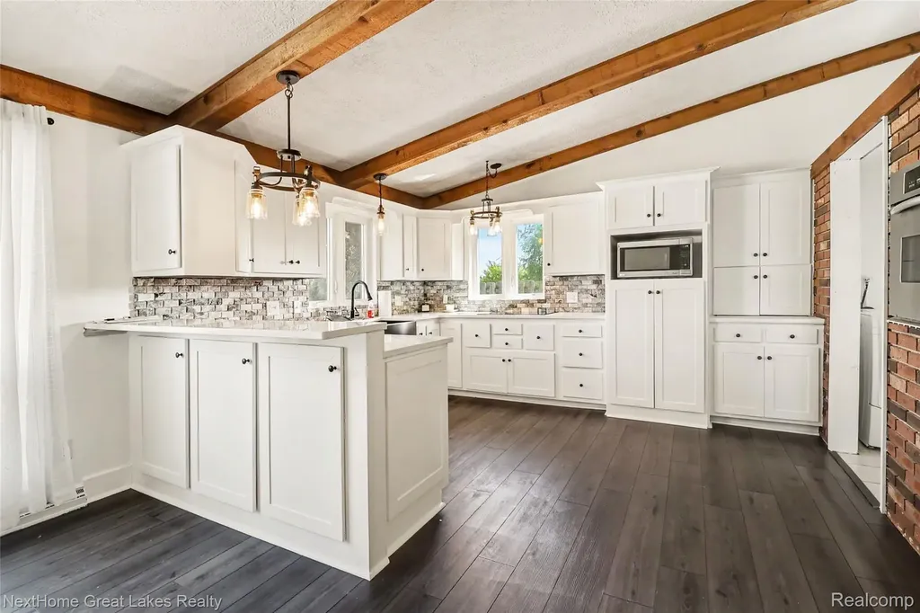 3631 W Chauvez Road Riverton Township MI 49431
